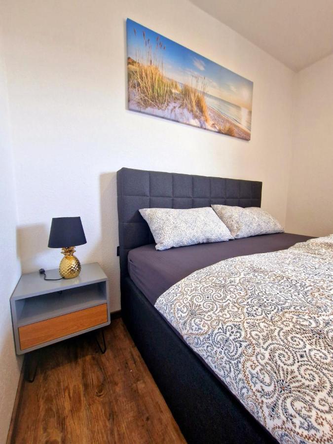 Exklusive Ferienwohnung In Lingen Holthausen 2Zim, 2Badez,Kueche,Balkon,Waschmaschine Esterno foto